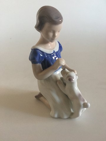 Bing & Grondahl Figurine Girl with Puppy No 2316