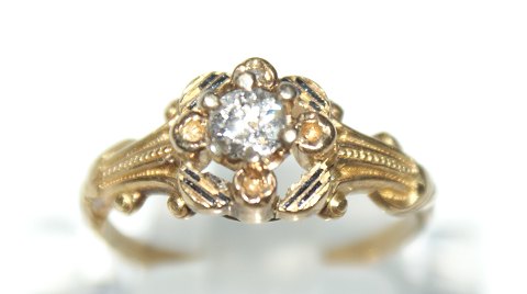 Gold ring with diamond 18 carat