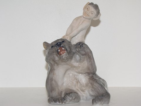 Rare Royal Copenhagen figurine
Faun pulling bears ear