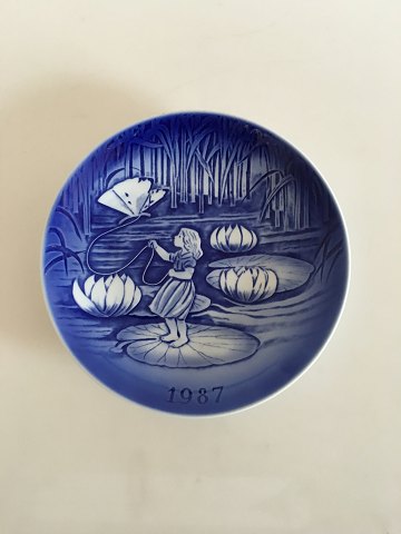 Desirée H.C. Andersen Fairytale Christmas Plate 1987. "Thumbelina"