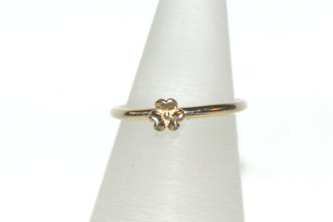 Collect Ring with Flower, Gold