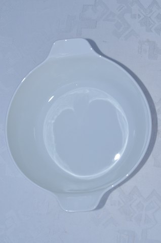 Bing & Grondahl Koppel white  
Salad bowl 401