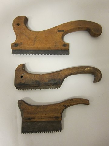 Hip-saws, old
We have a large choice of tools
Please contact us for further information