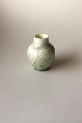 Royal Copenhagen Crystalline Glaze vase in Green by Valdemar Engelhardt H427