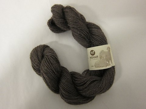 Kidmohair - 2-ply
Kidmohair is a natural product of a very high quality from the angora goat from 
South Africa
The colour shown is: Dark brownmixed, Colourno 2129
1 ball of wool containing 50 grams