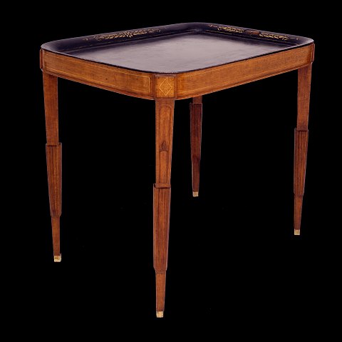 Late Gustavian tray-top table. Sweden circa 
1800-20. H: 74cm. Tray: 76x55cm