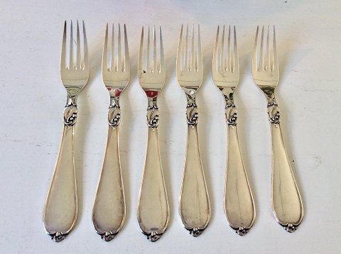 Hertha
Silverplate
Dining Fork
*30kr
