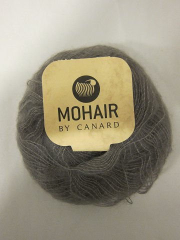Brushed Lace
Brushed Lace is a natural product of a very high quality from the angora goat 
from South Africa mixed with the finest Mulberry Silk
The colour shown is: Taupe, Colourno 3007
1 ball of wool containing 25 grams