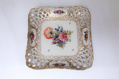 Royal Kopenhagen
Sächsische Blume
Quadratische Kuchen Schale
mit durchbrochener Kante