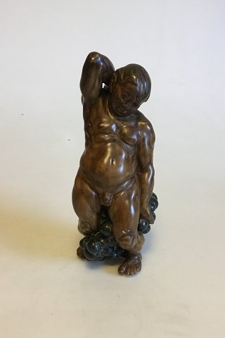 Bing & Grondahl Figurine by Kai Nielsen "Man with Grapes" No 4025