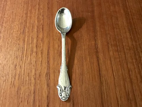 Evald Nielsen
20
830 silver
teaspoon
* 400kr