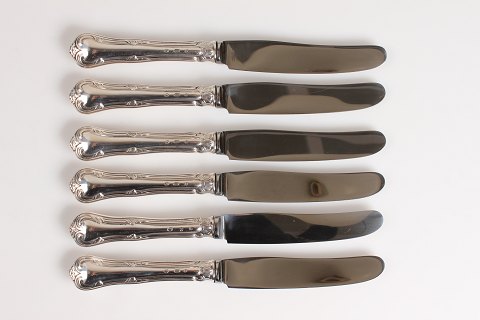 Herregaard Sølvbestik
Frokostknive
gl. model
L 20,6 cm