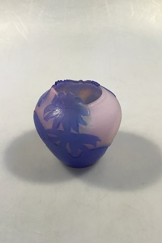 Emile Gallé, Vase rosa matteret glas