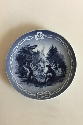 Royal Copenhagen Scout Plate fra 1979.
