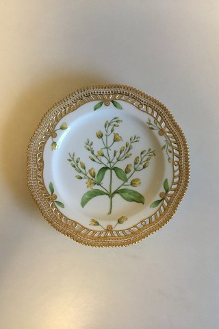 Royal Copenhagen Flora Danica Lunch Plate with pierced border No 20/3554