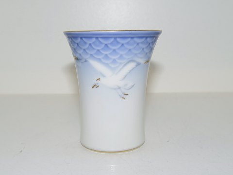 Seagull with gold edgeSmall vase
