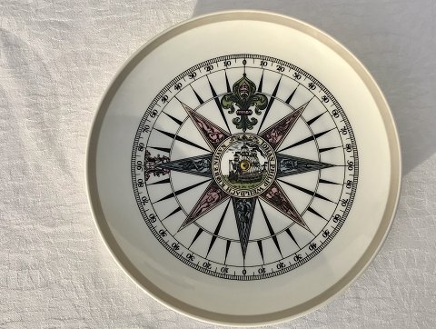 Royal Copenhagen
compass plate
1977
* 200kr