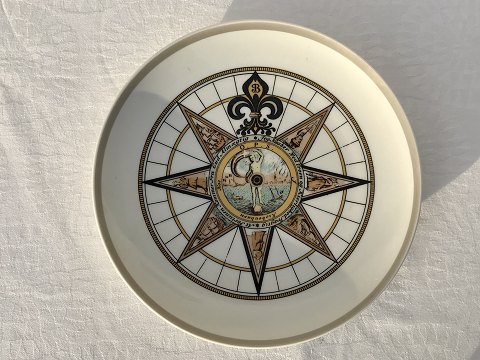 Royal Copenhagen
compass plate
1971
* 200kr
