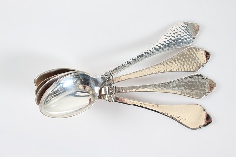 Bernstorff Cutlery
Large Soup Spoons
L 21 cm