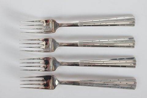 Champagne Cutlery
Dinner Forks
L 18,6 cm