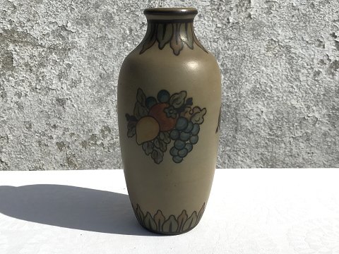 Bornholm pottery
Hjorth
Vase
* 300kr
