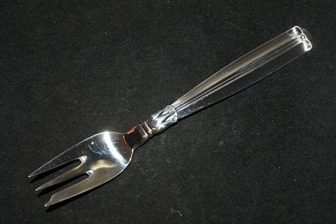 Cake Fork Lotus Silver
W & S Sørensen
Length 13 cm.