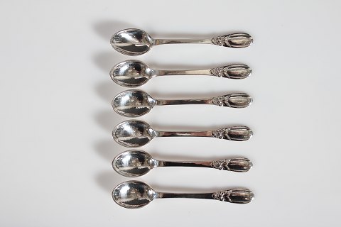 Evald Nielsen
Silver Flatware No 16
 
Coffee spoons
L 11,3 cm
