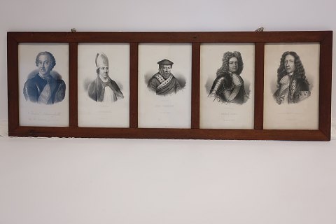 Frame with 5 prints of:
- Frederik Danneskjold
- Ansgarius
- Hans Thausen
- Niels Juel
- Peter Griffenfeldt
Printed in Em. Bærentzen & Co. Lith. Inst., Denmark
About 1900