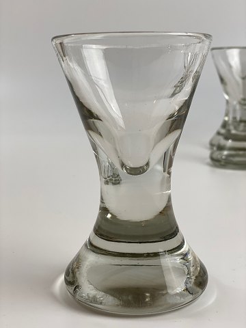 Old Masonic glass, hourglass-shaped, 12.50 centimeters high, approx. 7 
centimeter in diameter