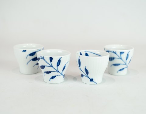 Mega fluted egg cups, no.: 697, by Royal Copenhagen.
5000m2 showroom.