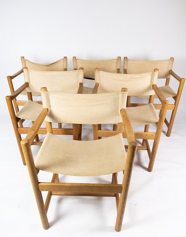 Sæt af seks foldestole, model J102, designet af Ditte & Adrian Heath for FDB 
møbler fra 1970erne.
5000m2 udstilling.
