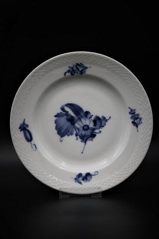 K&Co - Vase in Blue Flower, Braided from Royal Copenhagen. * 10/8259.