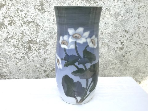 Royal Copenhagen
Vase
#413/ 67
*2200kr