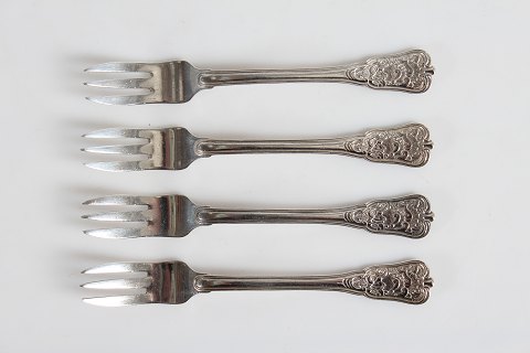 Rosenborg Silver Cutlery
A. Michelsen
Cake forks
L 13,5 cm