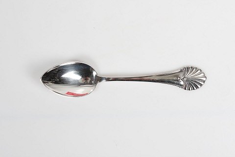 Palmet Silver Cutlery
Small dessert spoon
L 16 cm