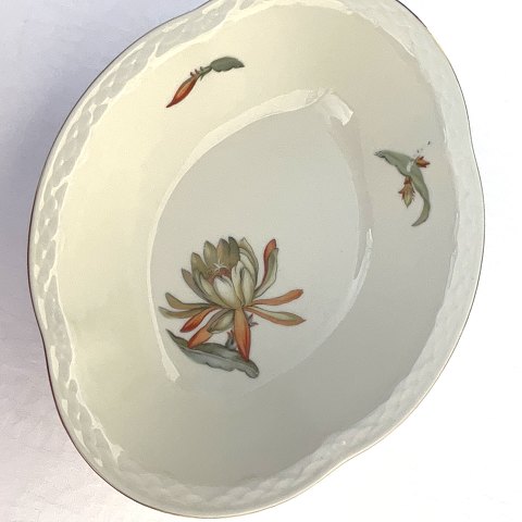 Bing & Grondahl
Cactus
Serving bowl
# 12B
*200 DKK
