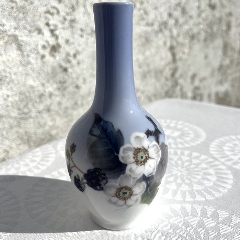 Royal Copenhagen
Vase
#288 / 43A
*250kr
