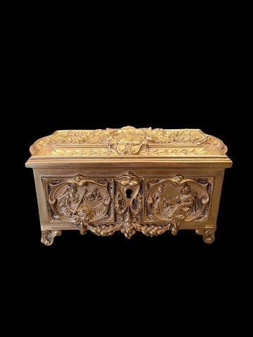 Antique Victorian ormalu guilded jewellery casket