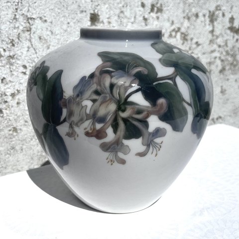 Royal Copenhagen
Vase
Nr. 330/186
* 1100 DKK