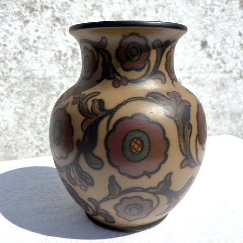 Bornholm ceramics
Hjorth
Vase
* 600 DKK