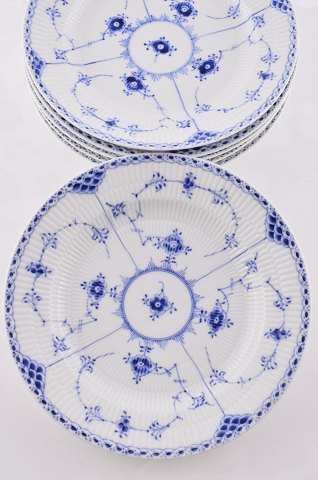 Royal Copenhagen  Blue fluted half lace, Plate 571