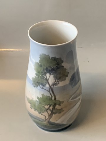 Bing og Grøndahl #Art Nouveau vase med landskab 
Dek nr #8409 / 209