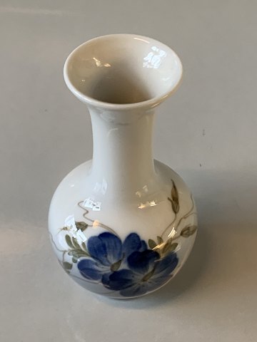 Vase #Royal Copenhagen
Dek nr 2800/#1550
2 Sortering