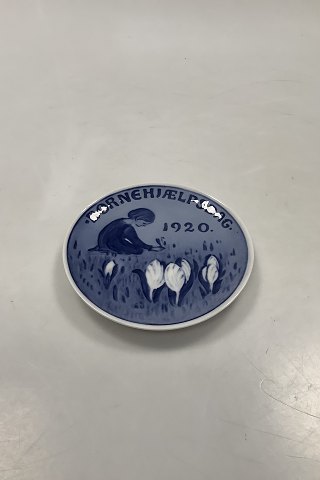 Royal Copenhagen Childrens Help Day plate from 1920