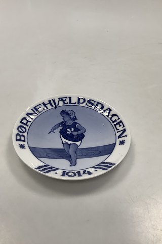 Royal Copenhagen Childrens Help Day plate from 1914