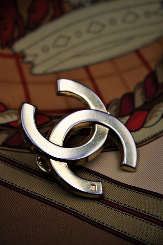 K&Co - Original Louis Vuitton accessories, bag pendant in the