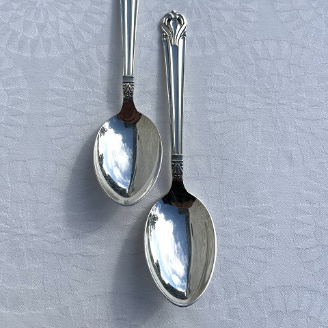 Excellence
silver plated
Dessert spoon
*DKK 25