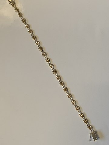 Knude Armbånd i 14 karat guld
Stmeplet 585
Længde 20,5 cm ca