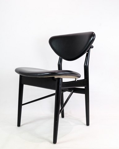 Chair - Model 108 - Black - Oak - Black Leather - Finn Juhl - House of Finn Juhl
Great condition
