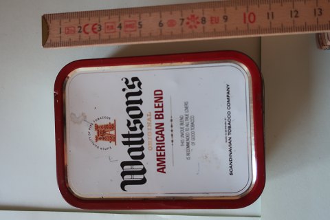 An old box og metal from Wattsons original anmerican Blend
L: 10ccm